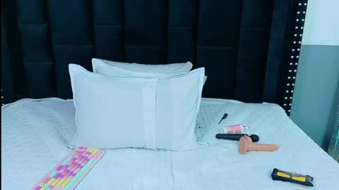 Antonella  online show from April 16, 8:20 pm