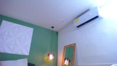 Valen online show from January 9, 2:29 pm