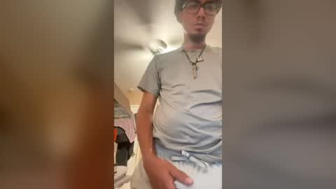 Snapshot of daddysal21 chatting on August 7, 8:05 am daddysal21 online show from August 7, 8:05 am