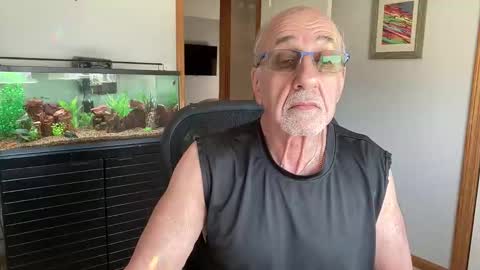 daddyweis online show from April 12, 2:11 pm