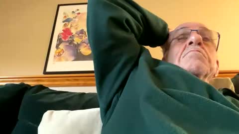 Snapshot of daddyweis chatting on April 24, 8:11 pm daddyweis online show from April 24, 8:11 pm