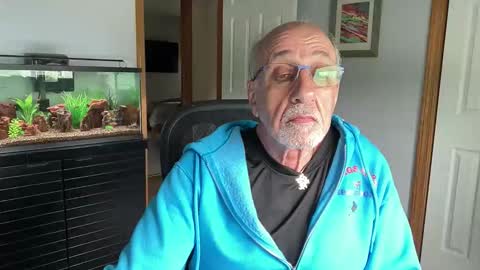 Snapshot of daddyweis chatting on May 30, 4:04 pm daddyweis online show from May 30, 4:04 pm
