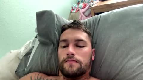 Snapshot of daddyyjus chatting on June 7, 12:20 pm daddyyjus online show from June 7, 12:20 pm