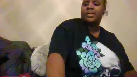 Snapshot of dadees_qtpie chatting on February 21, 6:07 am DadeesQTPieViolex SecretDesires online show from February 21, 6:07 am