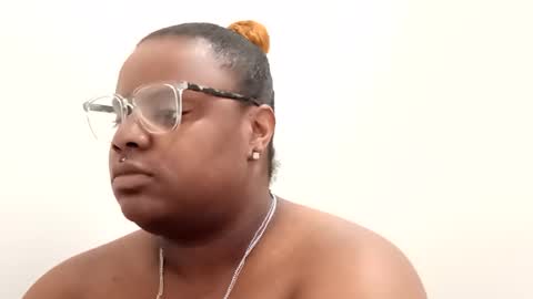 DadeesQTPie online show from March 2, 12:35 am