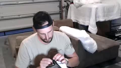 DadGoesWild online show from January 8, 11:18 pm