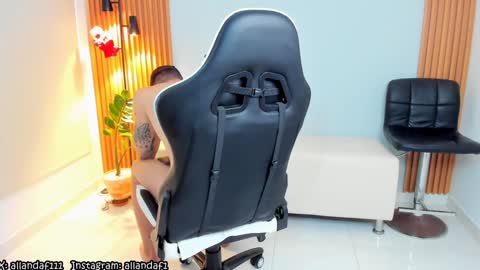 Allan Daf online show from December 5, 1:38 pm