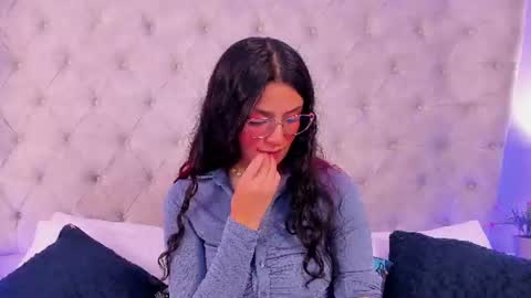 Snapshot of dafne_bss chatting on July 24, 6:44 am dafne_bss online show from July 24, 6:44 am