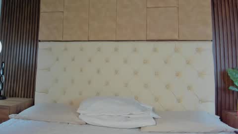 Snapshot of dafne_hillss chatting on September 9, 12:15 pm dafne_hillss online show from September 9, 12:15 pm