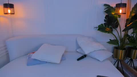 Snapshot of dafne_hillss chatting on October 1, 12:38 am dafne_hillss online show from October 1, 12:38 am