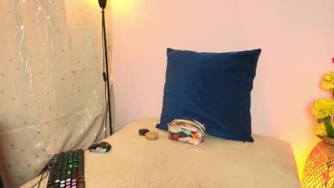 dafnemel online show from February 11, 12:32 pm