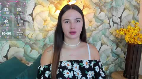 Snapshot of dafnevega chatting on February 4, 8:38 pm Dafne  online show from February 4, 8:38 pm