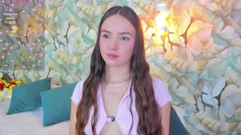 Snapshot of dafnevega chatting on March 7, 8:00 pm Dafne  online show from March 7, 8:00 pm