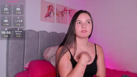 Dafne  online show from November 19, 10:10 pm