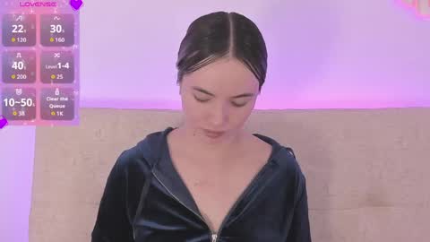 Snapshot of dafnevega chatting on April 25, 2:47 pm Dafne online show from April 25, 2:47 pm