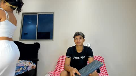 Snapshot of dafnezahiraa_ chatting on December 29, 1:24 am dafnezahiraa online show from December 29, 1:24 am