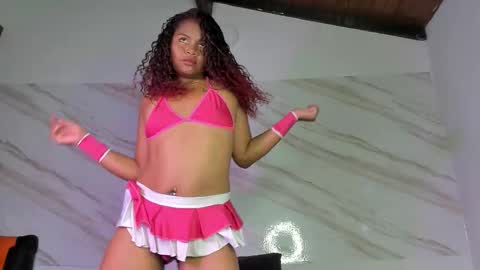   online show from December 5, 6:15 pm