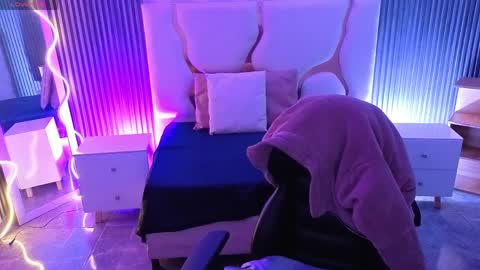 dahia  online show from April 10, 3:12 am