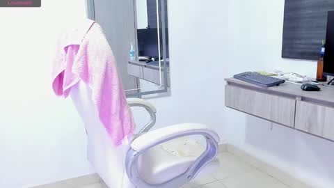 Snapshot of dahian_carter chatting on September 13, 12:05 pm Dahian online show from September 13, 12:05 pm