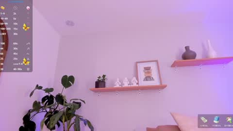 Snapshot of dahiana_cute_ chatting on December 17, 8:34 am Dahiana online show from December 17, 8:34 am