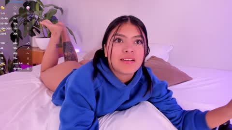 Snapshot of dahiana_cute_ chatting on December 18, 5:48 am Dahiana online show from December 18, 5:48 am