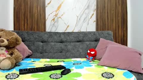 Snapshot of dahianaroa chatting on March 1, 1:13 pm dahianaroa online show from March 1, 1:13 pm