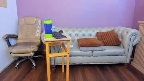 Dahiane Connor online show from April 13, 11:37 am