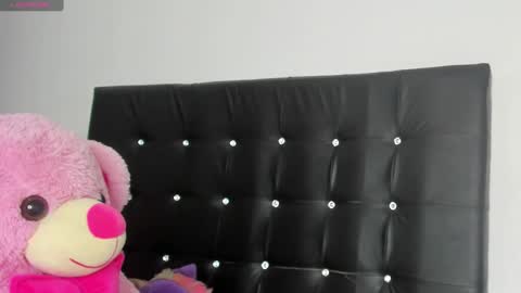    online show from December 3, 9:44 am