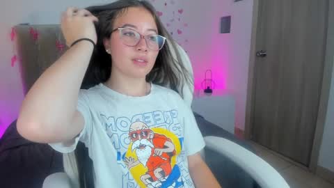 Dahlia online show from January 29, 8:04 pm