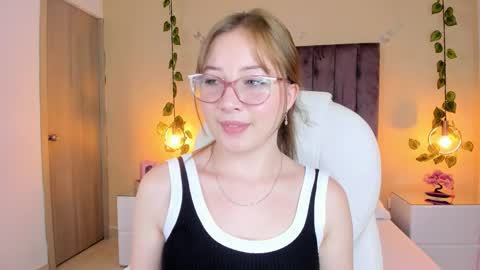 Dahlia online show from September 27, 8:47 pm