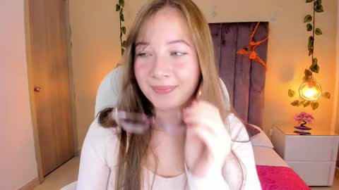 Dahlia online show from October 9, 9:35 pm