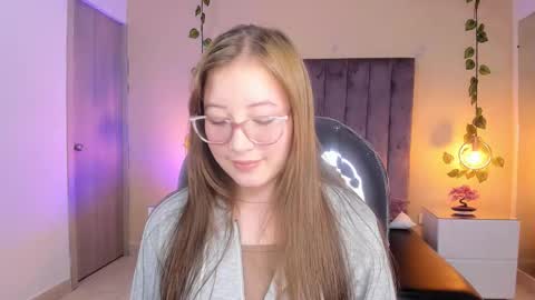 Dahlia online show from November 10, 5:50 am