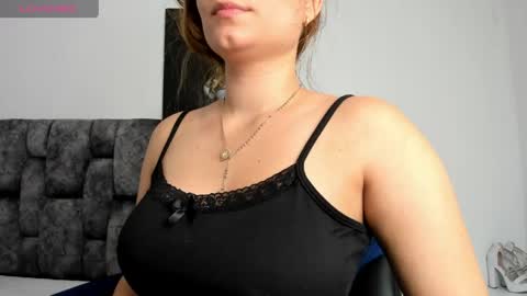 Snapshot of dahnna_squirt chatting on May 26, 2:51 am Dahana online show from May 26, 2:51 am