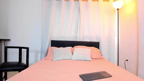 Daila Smith  online show from February 25, 3:49 pm