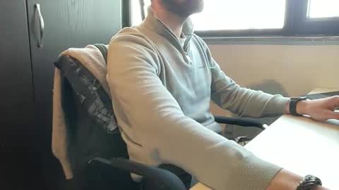 Snapshot of dailybully chatting on March 2, 10:11 am Your daily dose online show from March 2, 10:11 am