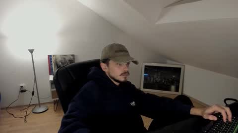 Daimon  online show from October 25, 11:10 pm