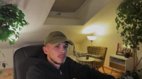 Daimon  online show from November 14, 12:20 am