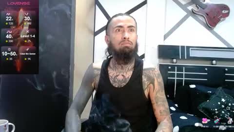 Snapshot of daimon_rock01 chatting on October 14, 4:24 am felipe online show from October 14, 4:24 am