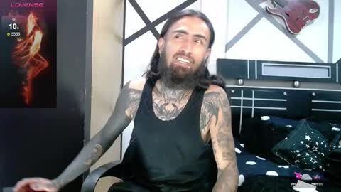 Snapshot of daimon_rock01 chatting on October 15, 4:34 am felipe online show from October 15, 4:34 am