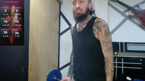 Snapshot of daimon_rock01 chatting on October 16, 6:03 am felipe online show from October 16, 6:03 am