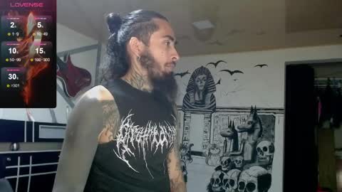 Snapshot of daimon_rock01 chatting on May 13, 3:48 am felipe online show from May 13, 3:48 am