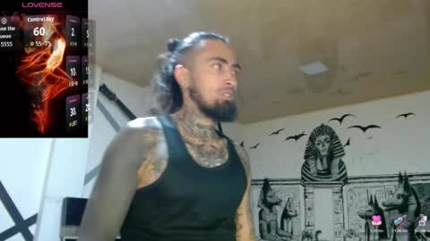 Snapshot of daimon_rock01 chatting on May 26, 2:51 am felipe online show from May 26, 2:51 am