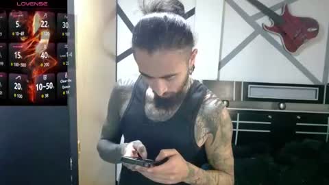 Snapshot of daimon_rock01 chatting on July 7, 3:53 am felipe online show from July 7, 3:53 am