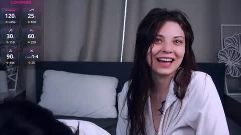 Snapshot of dainalargena chatting on June 18, 8:25 am Aoi and Lily best friends online show from June 18, 8:25 am