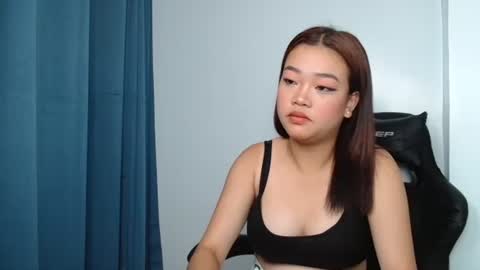 Snapshot of dainaxoxoxo chatting on October 7, 7:44 pm Diana online show from October 7, 7:44 pm