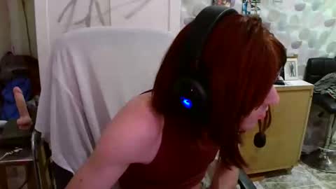 dairaxsissy00 online show from October 2, 6:26 pm