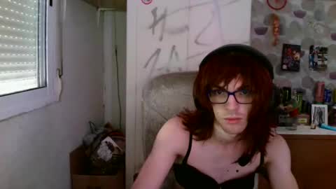 dairaxsissy00 online show from November 10, 12:15 pm