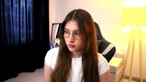 Lauren            online show from September 23, 1:36 pm