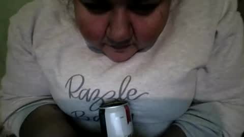 Snapshot of daisnconfusion_ chatting on November 10, 10:53 pm daisnconfusion_ online show from November 10, 10:53 pm