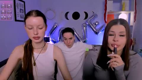 daisy online show from February 6, 8:23 pm